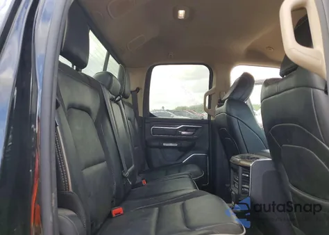 2020 Ram 1500 Laramie z USA, uszkodzony, nr VIN 1C6SRFDT1LN141907